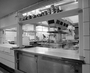 59260 Interieur van het Hotel-restaurant des Pays-Bas (Janskerkhof 10) te Utrecht: de keuken.